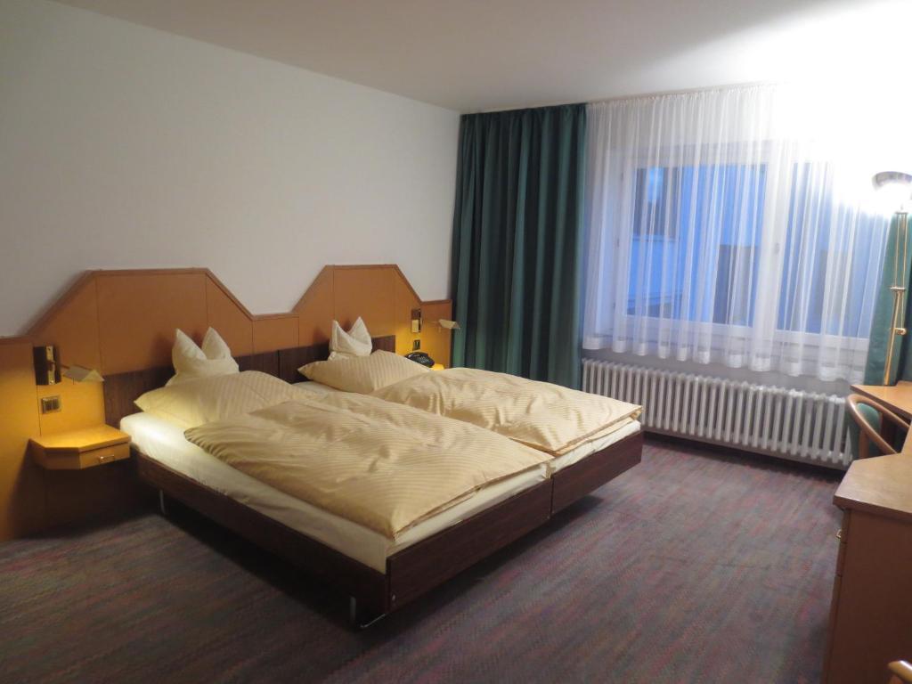 Parkhotel Goldlinde Bodenwerder Exteriér fotografie